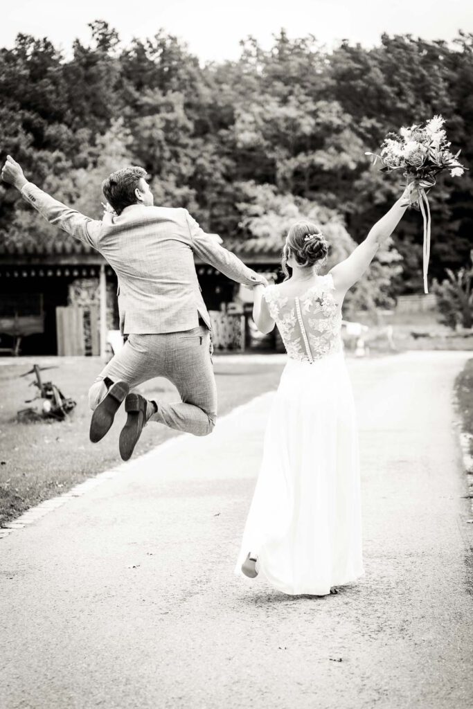 braeutigam springt hochzeit scherauer hof