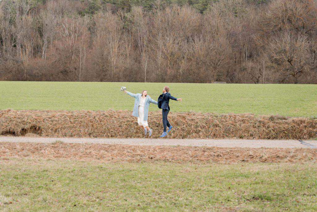 springen brautpaar shooting herbruck
