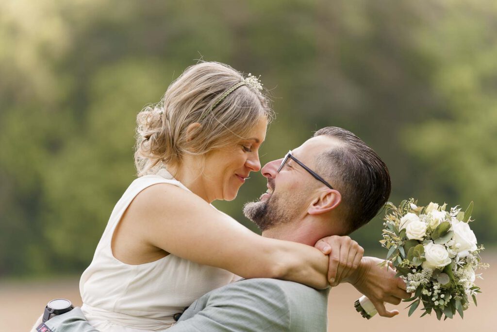 braeutigam hebt braut