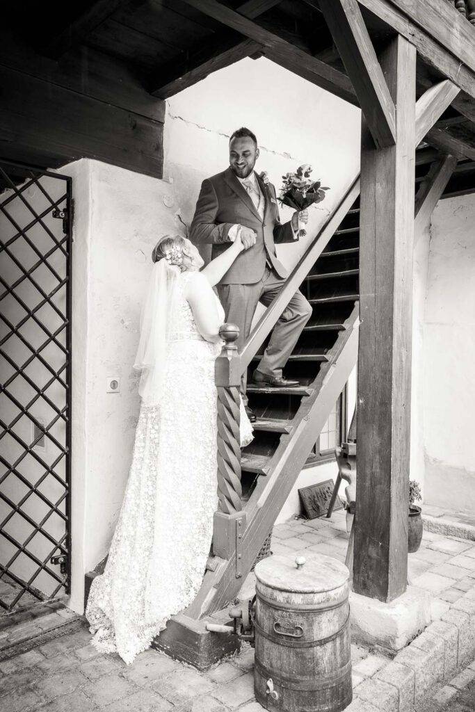 brautpaar treppe hirtenmuseum