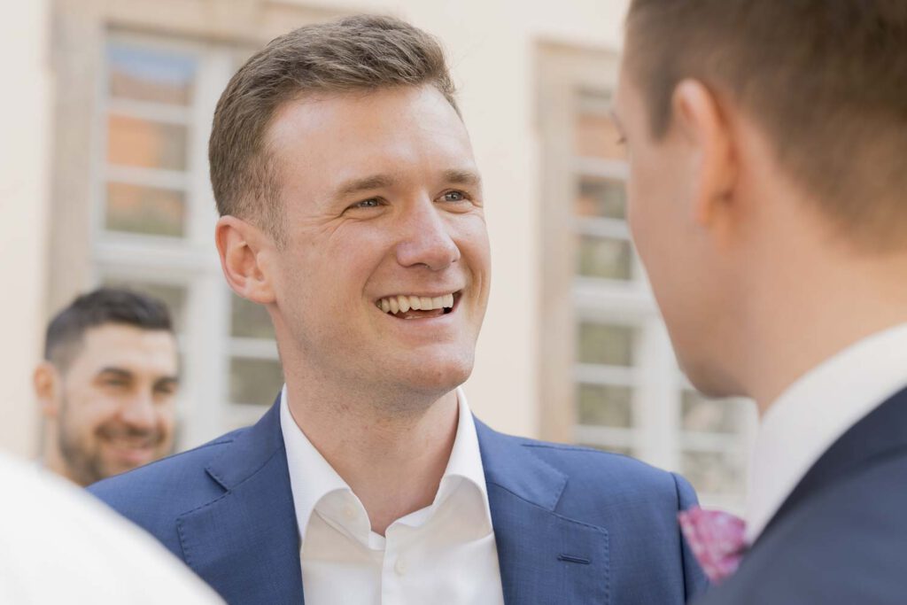 hochzeitsgast gartulieren