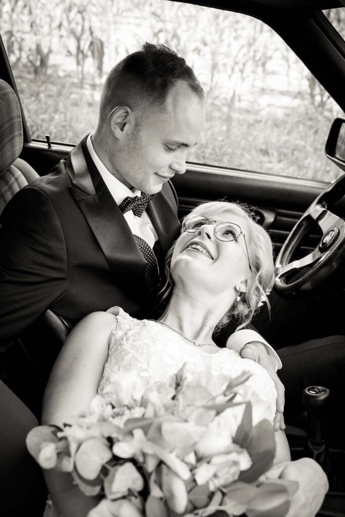 brautpaar auto
