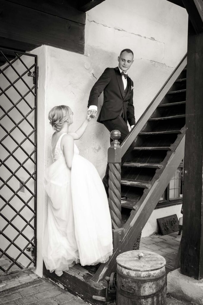 brautpaar treppe