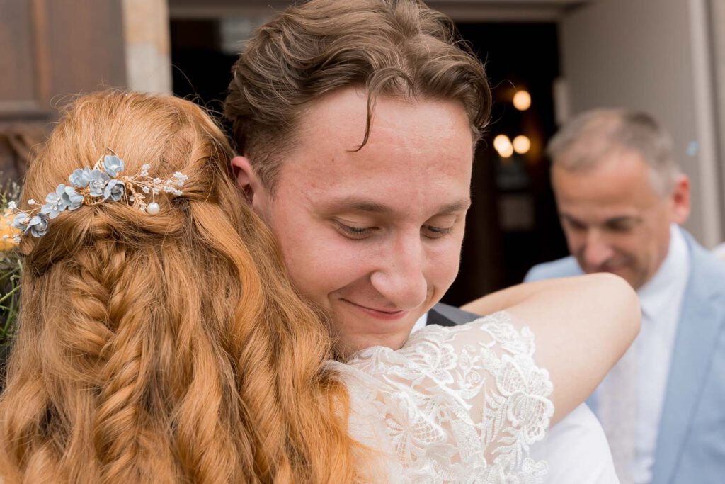 hochzeit braut gratulieren gast kirche