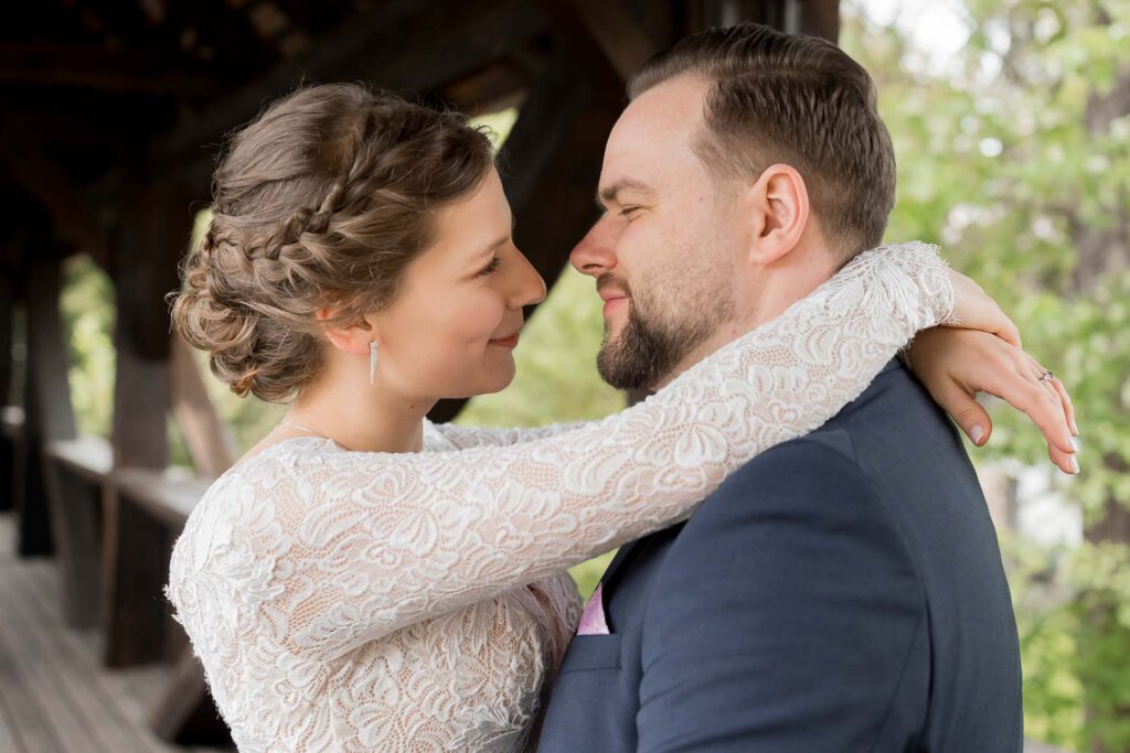 hochzeit brautpaar steg burg lauf