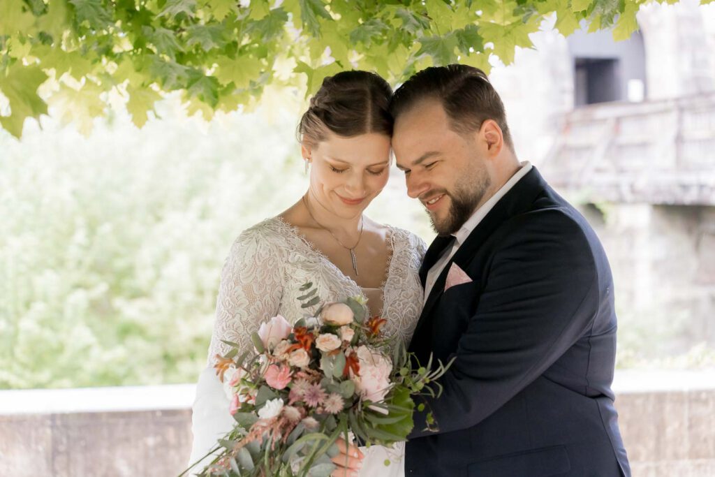 brautpaar vor wenzelschloss lauf an der Pegnitz