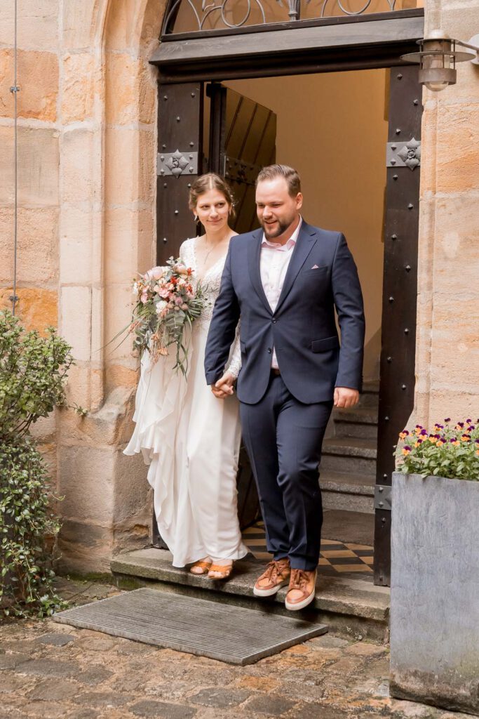 brautpaar auszug standesamt wenzelburg