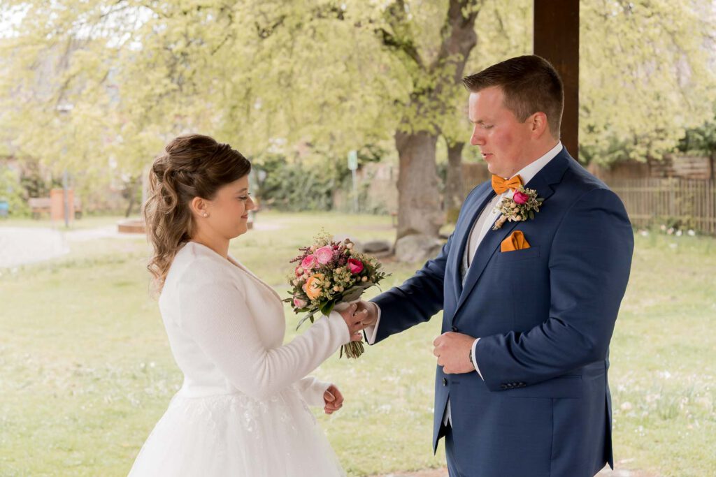 brautpaar schwaig schloss first look