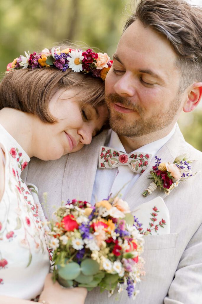brautpaar hochzeit bunt