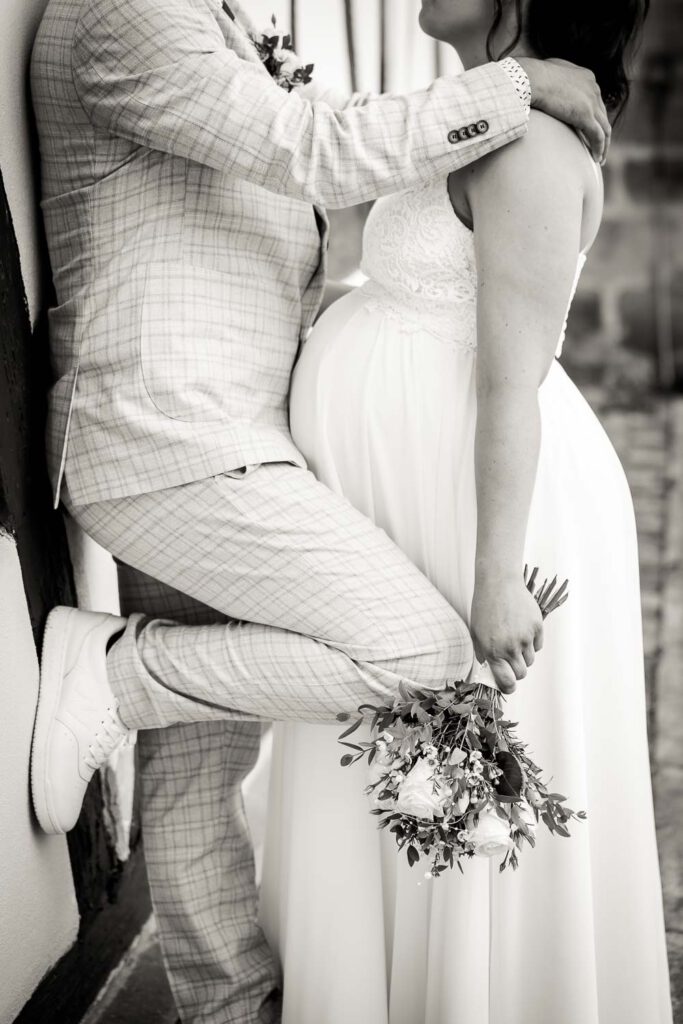 braut schwanger und braeutigam hochzeit nuernberger land