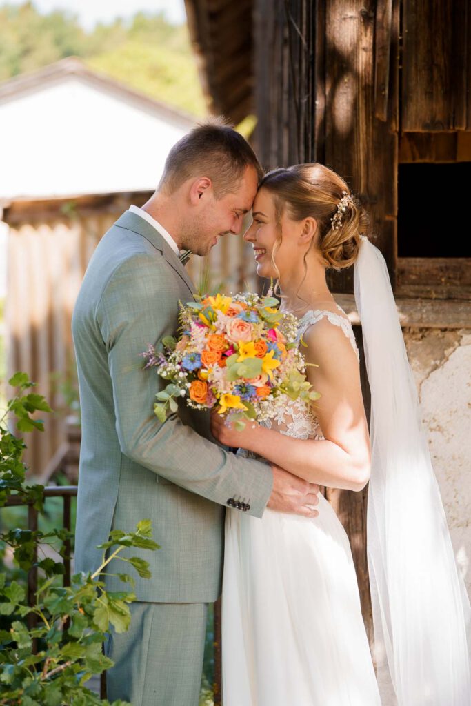 brautpaar bauernhof hochzeit oberpfalz