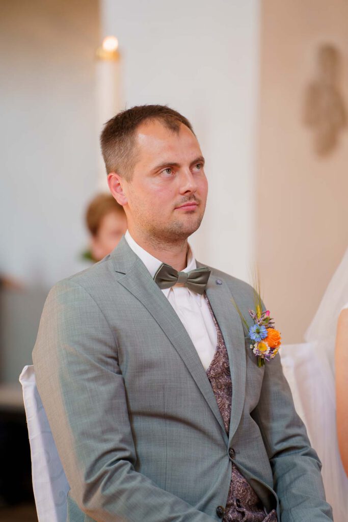 braeutigam kirche neukirchen hochzeit