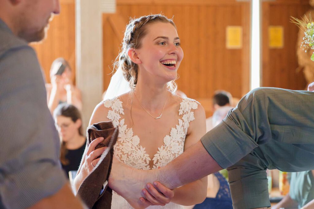 brautentführung hochzeit am land