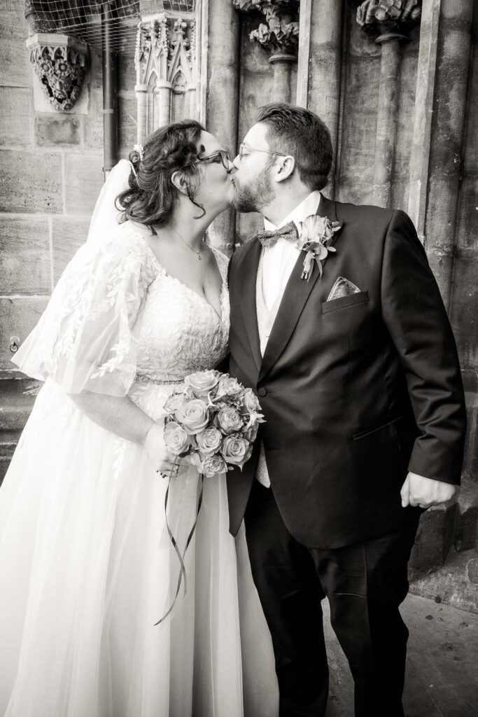 kuss lorenzkirche hochzeit