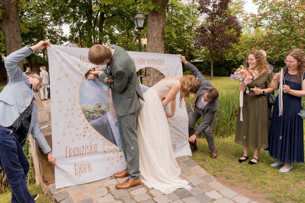 pellerschloss fischbach garten herz ausschneiden hochzeit